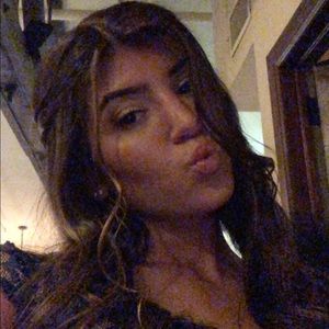 Meet your Posher, Nicole